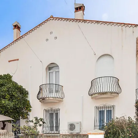 1 Bedroom Stunning In Perpignan